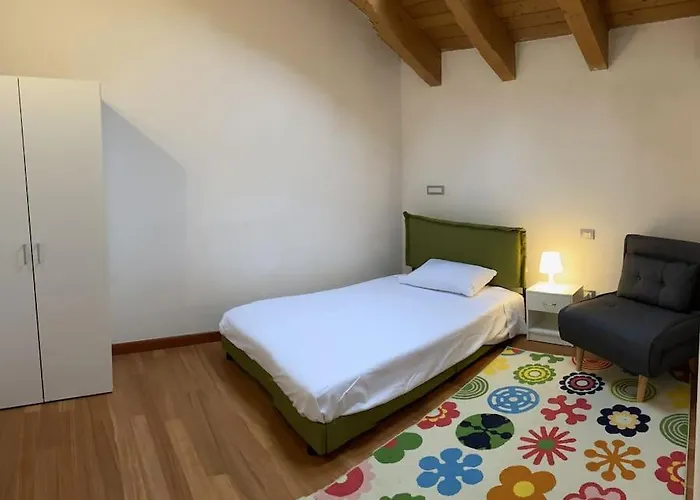 Interno 8 Appartamento Con Box Auto Privato Gratuito