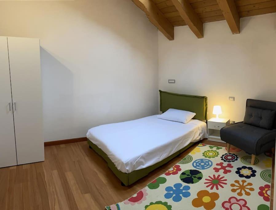 Interno 8 Con Box Auto Privato Gratuito *