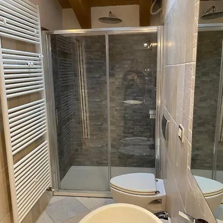 Interno 8 Appartamento Con Box Auto Privato Gratuito Ferrara Exterior photo