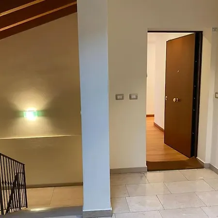Interno 8 Appartamento Con Box Auto Privato Gratuito Ferrara Exterior photo